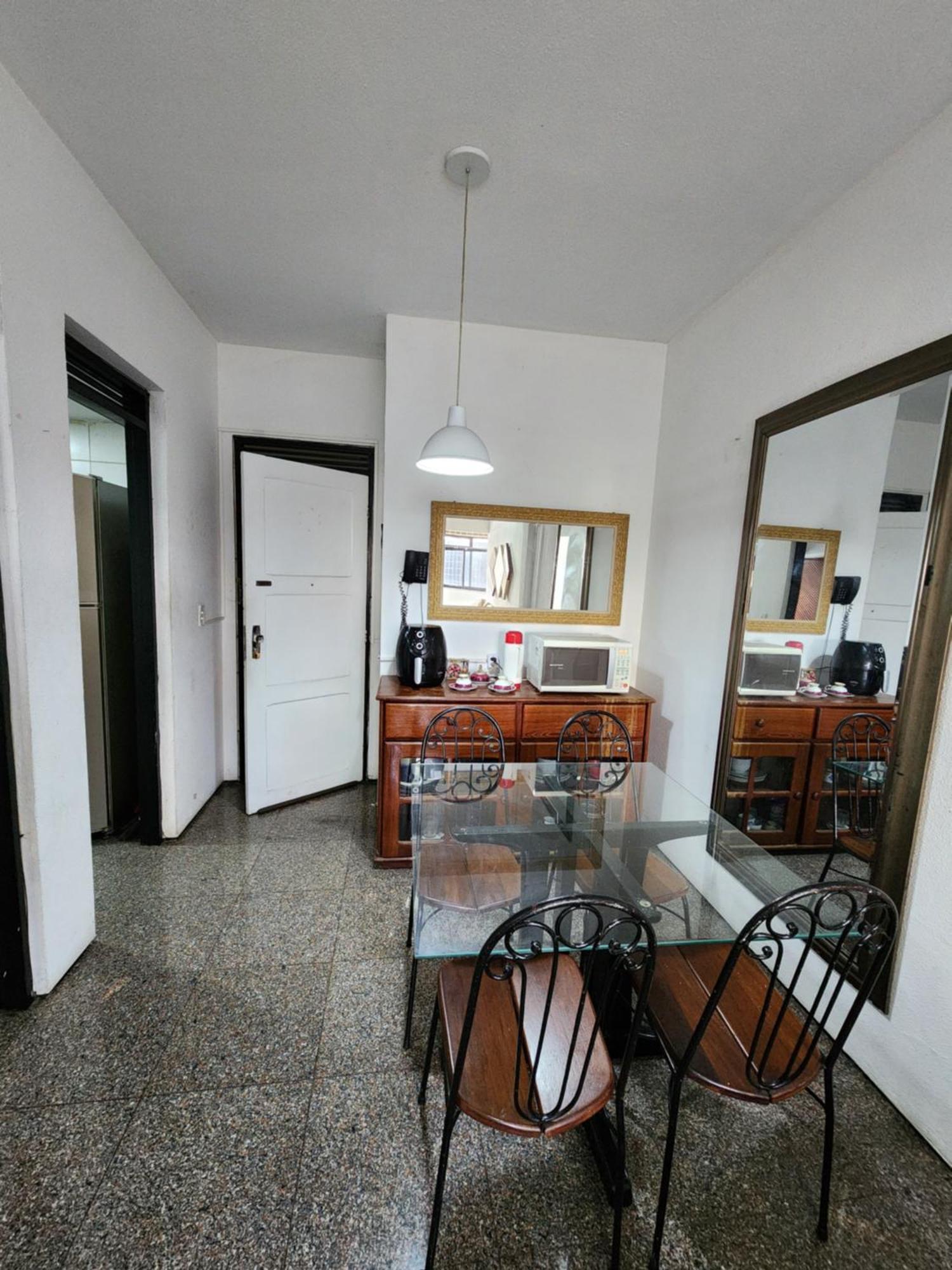 Em Meireles, De Iracema